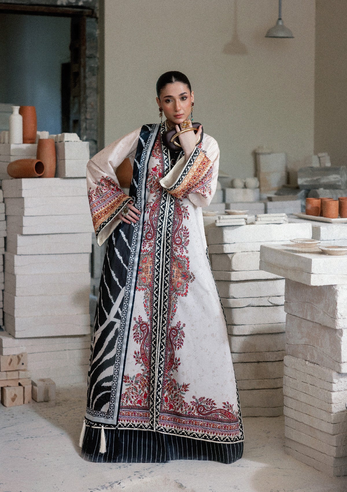 Lady Aik - Look B2604