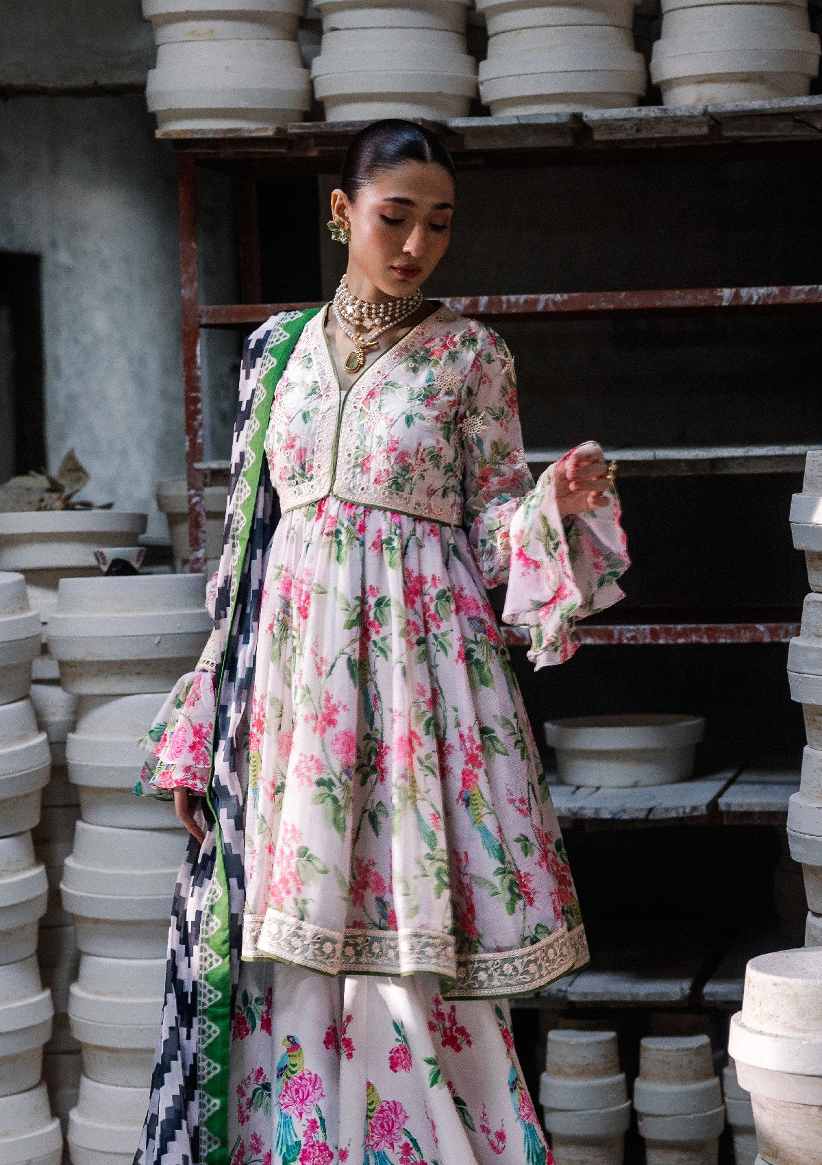 Lady Aik - Look B2610