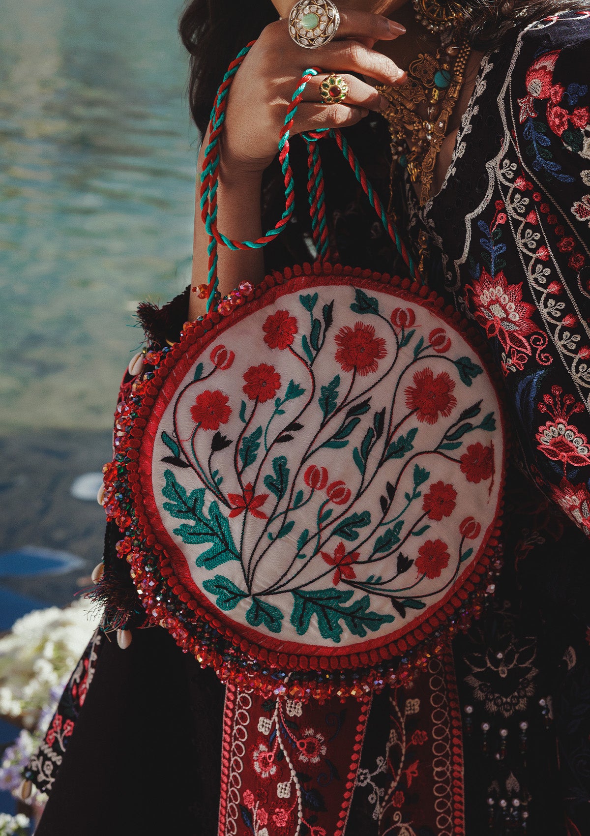 LAWN '26 - VOL. 1 - WHITE SILK BAG