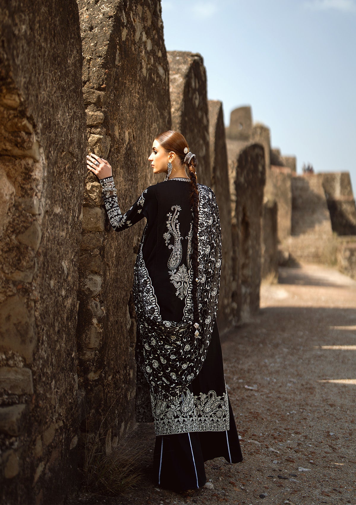 aik-atelier-pardes-lawn-24-look-08-5