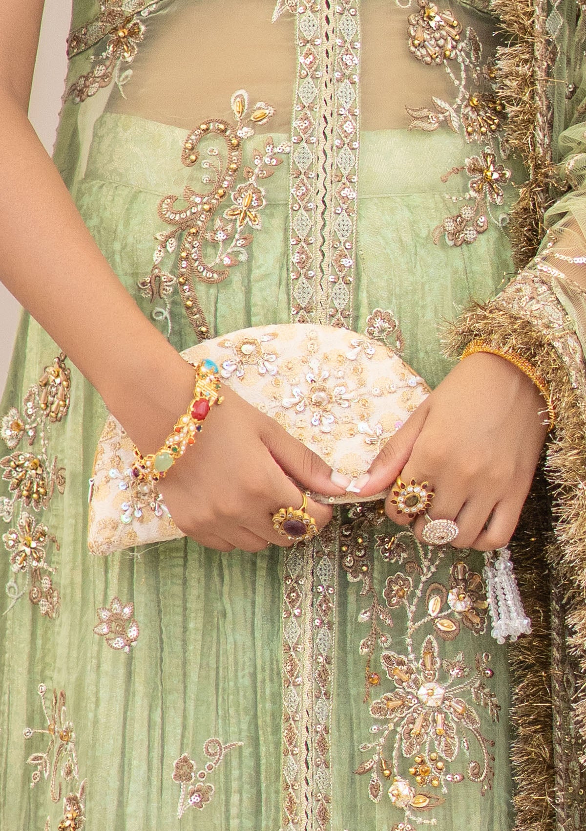WEDDING FESTIVE ’23 VOL. 2 - BEIGE JAMAWAAR CLUTCH