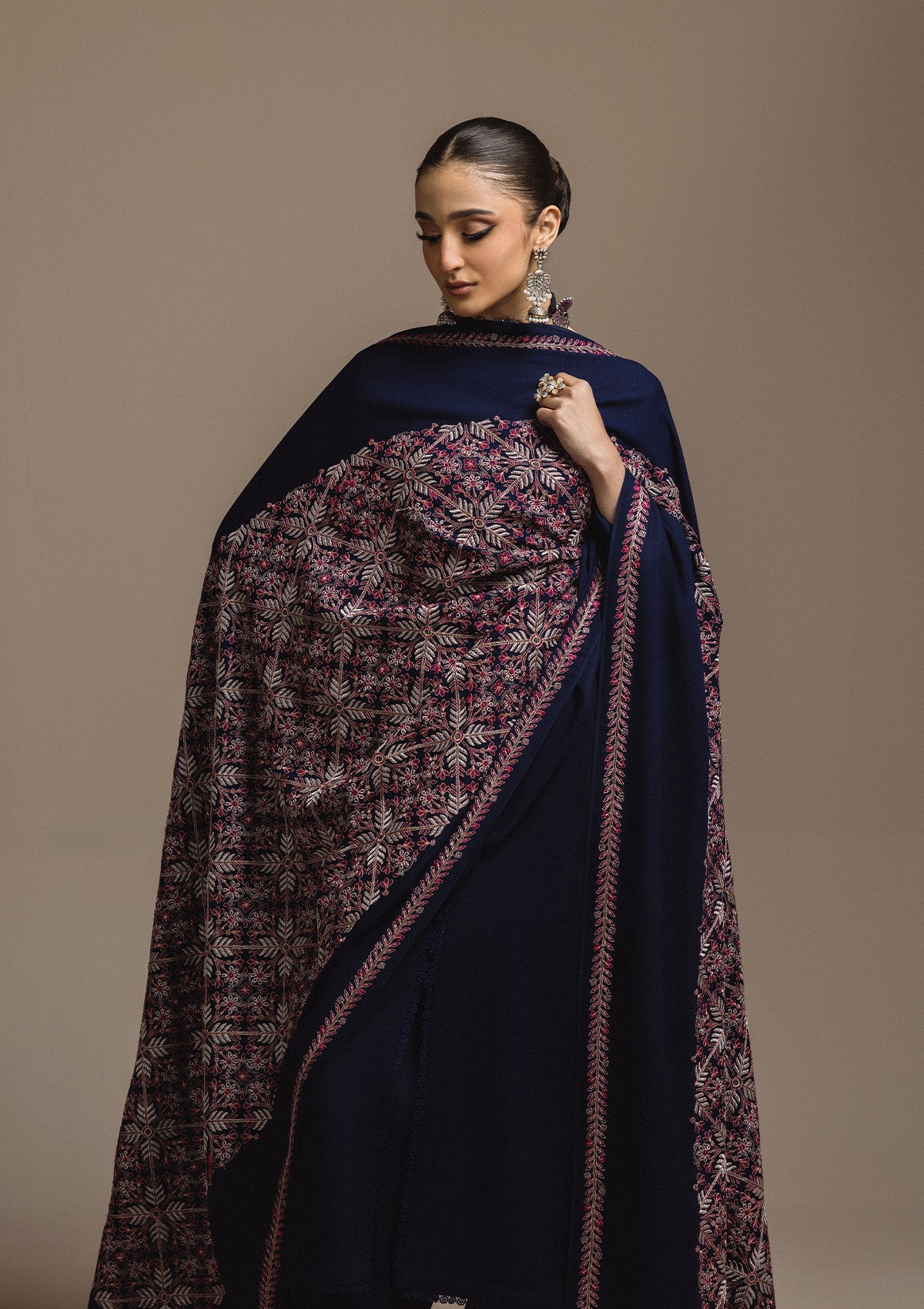 AIK ROZ '25 D3 - KARANDI - LOOK 06