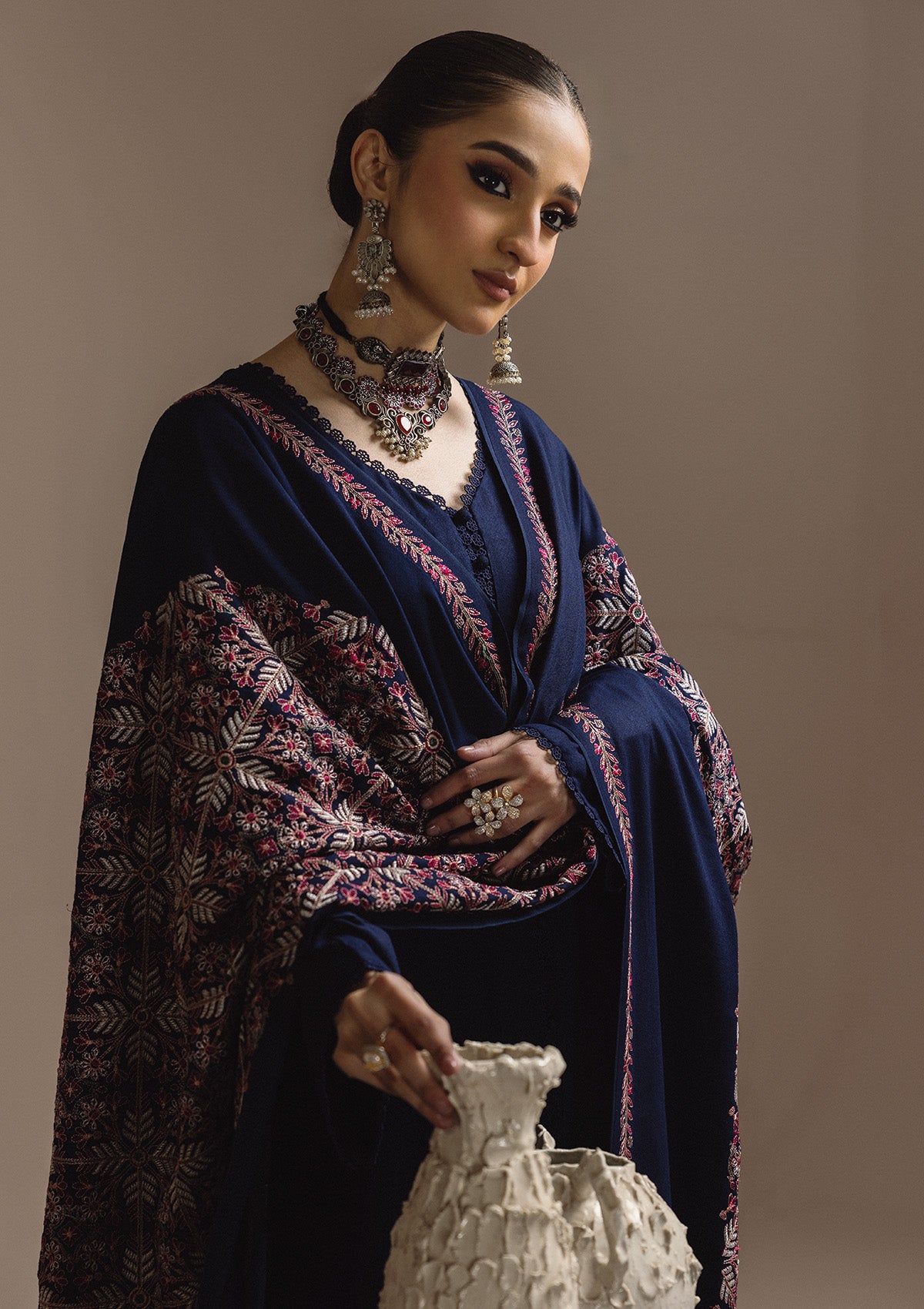 AIK ROZ '25 D3 - KARANDI - LOOK 06