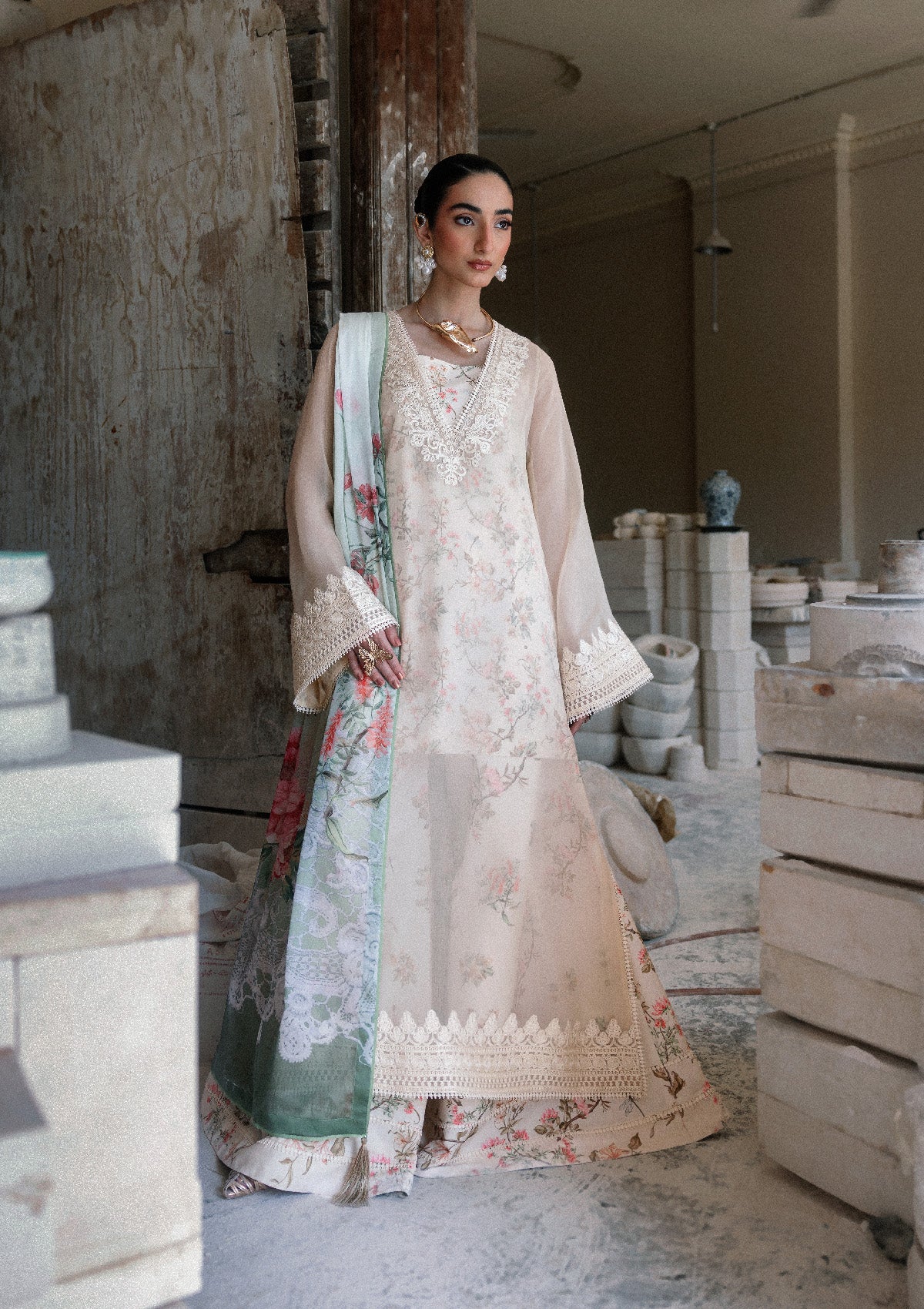 Lady Aik - Look B2601