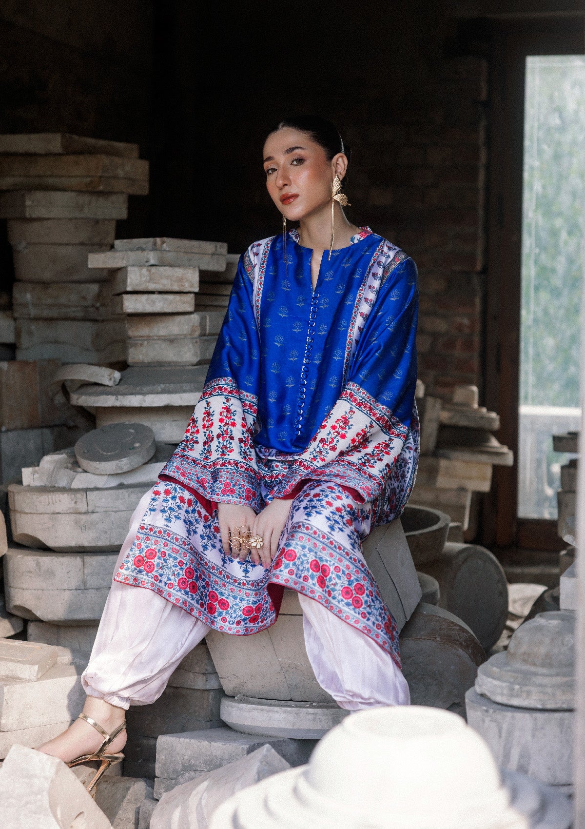 Lady Aik - Look B2606