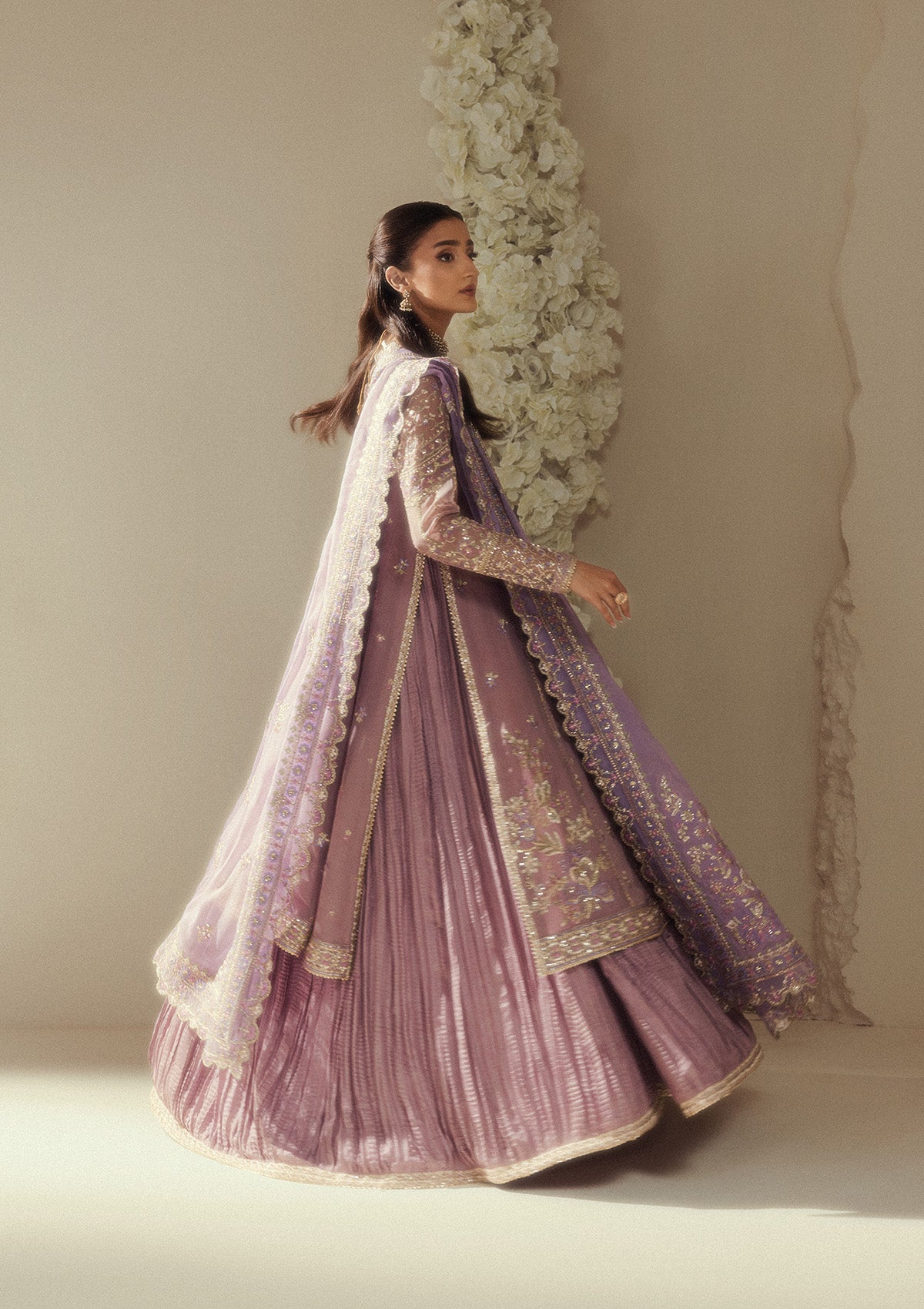 Aik Shaam - Look C2602